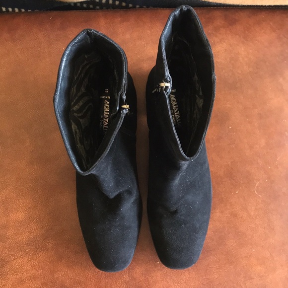 Aquatalia Black Quilted & Smooth Suede Booties  11 - Picture 8 of 8